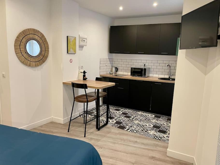 Le Moulin 3 - Appartement Tout Confort Centre Ville - Beziers - Wifi - Tv Connecte Bagian luar foto