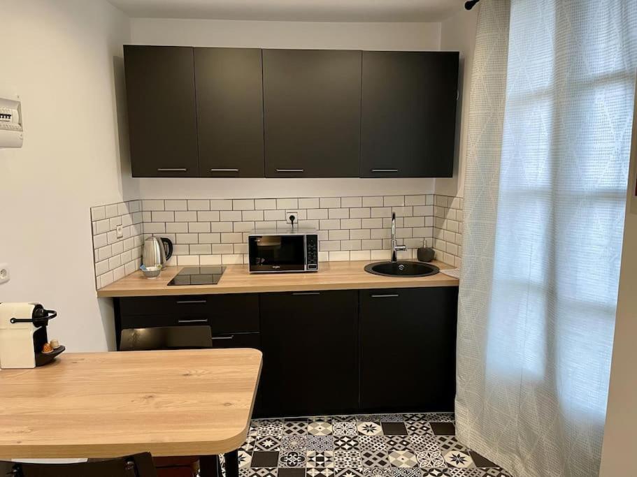 Le Moulin 3 - Appartement Tout Confort Centre Ville - Beziers - Wifi - Tv Connecte Bagian luar foto